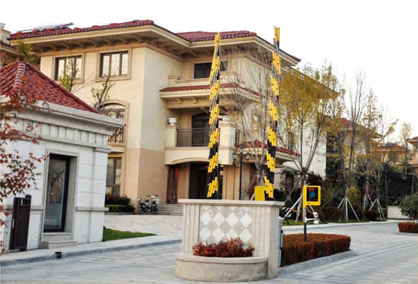 ����A����ۡ